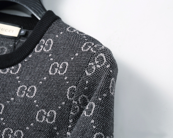 ブランドセーター着用イメージ